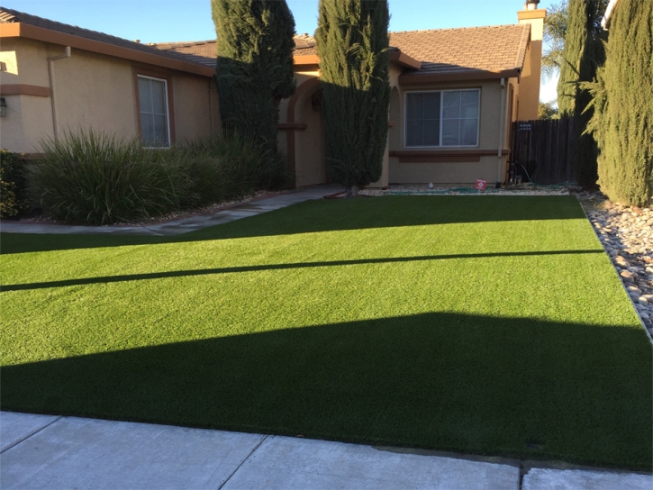 Artificial Grass Installation Menifee, California Rooftop, Front Yard