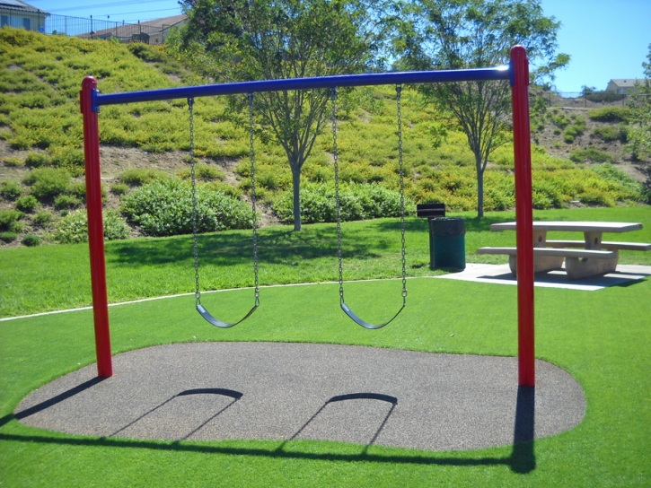 Green Lawn Quail Valley, California Kids Indoor Playground, Parks