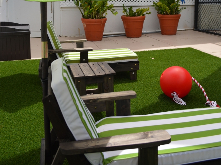 Synthetic Grass Homeland, California Landscaping Business, Veranda